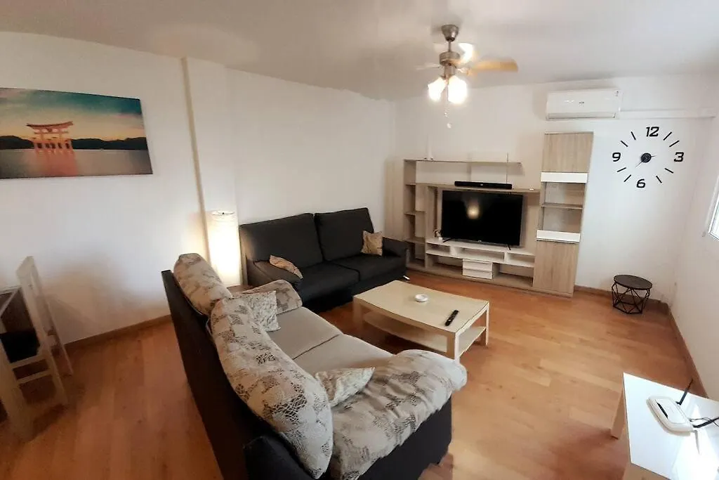 Apartment 4F, Aire Acondic, 80M2, 2 Dormitorios, 4 Huespedes, Wifi Gratis La Linea de la Concepcion Spain