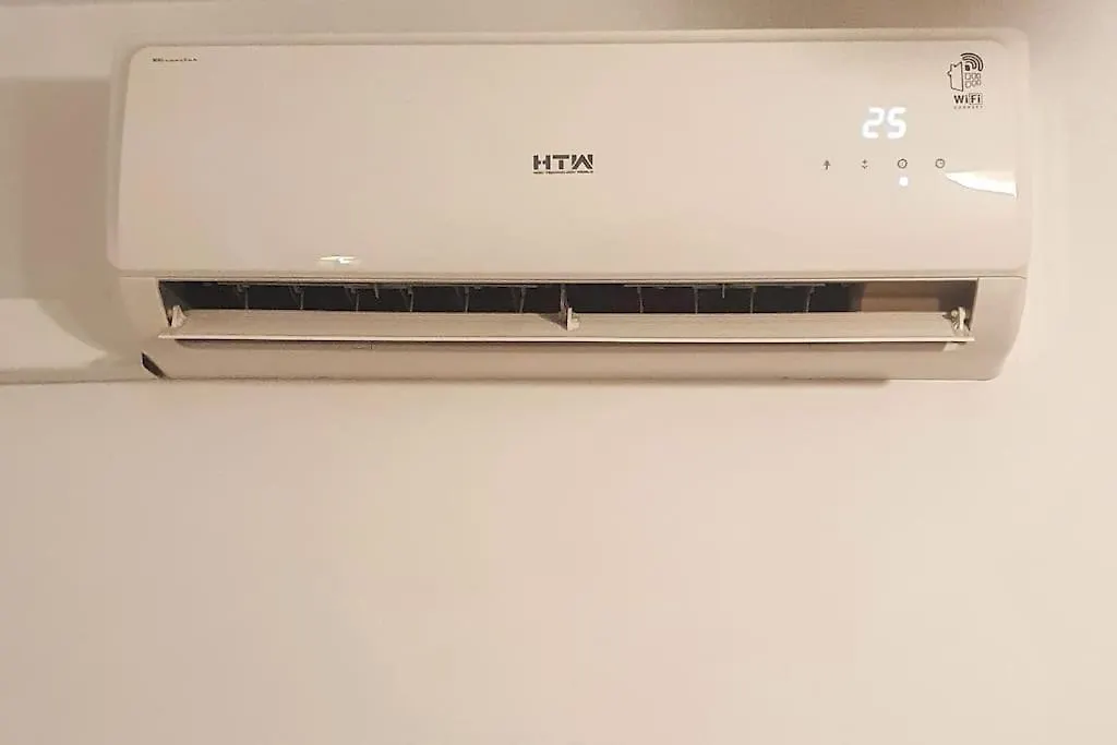 4F, Aire Acondic, 80M2, 2 Dormitorios, 4 Huespedes, Wifi Gratis La Linea de la Concepcion 0*,  Spain